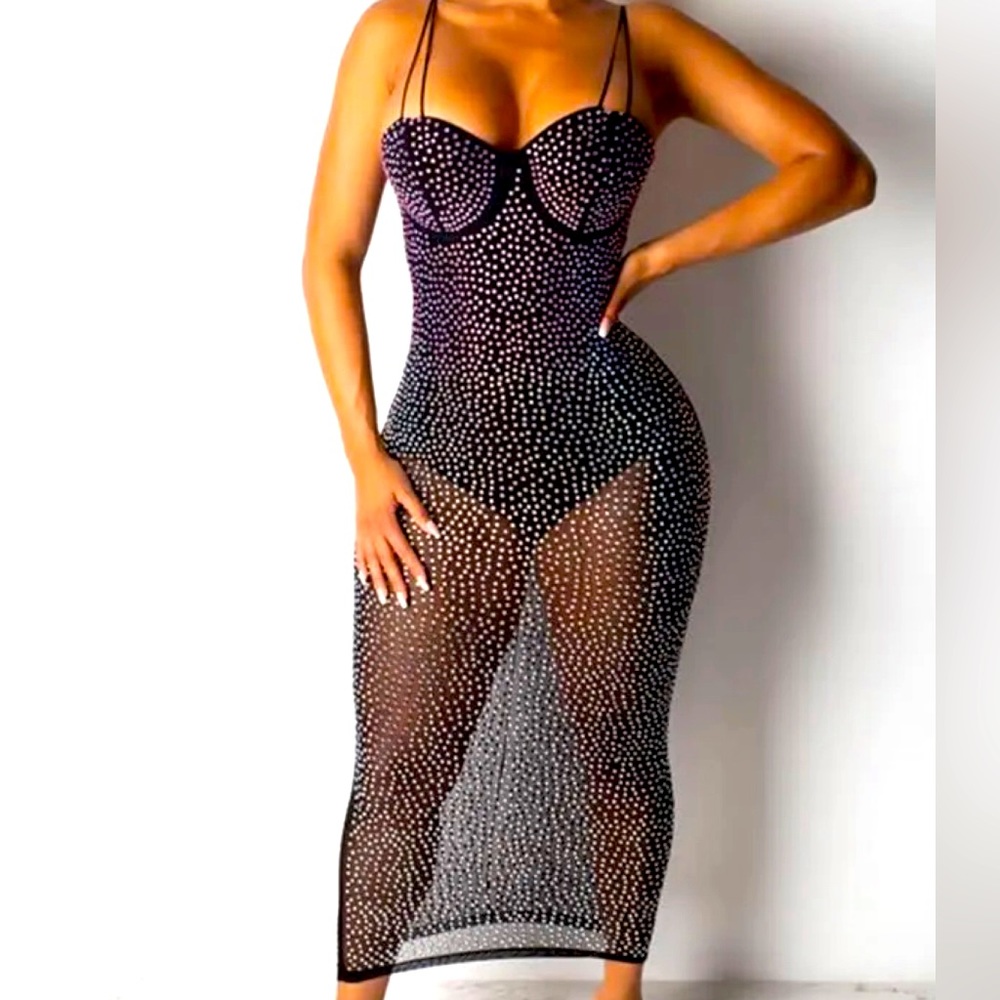 New Item!! Glamorous diamond detail sheer maxi dress.. Size :Large
